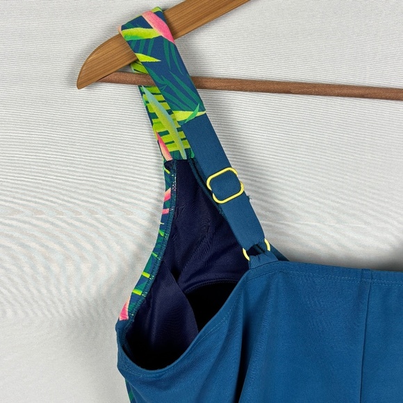 Land’ End Women’s One Piece Swim Dress Modest Tropical Sz16W Mature Flattering - Picture 7 of 13